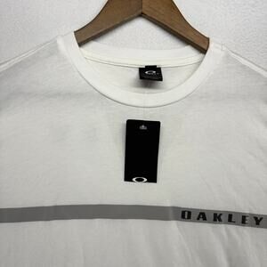 Oakley Shirt Men's 2XL White Gray Single Stripe Spellout Logo SS Regular NEW